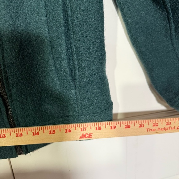 Tahari Moto Sweater Jacket Boiled Wool Green Size Large Textured Pockets - Picture 5 of 11